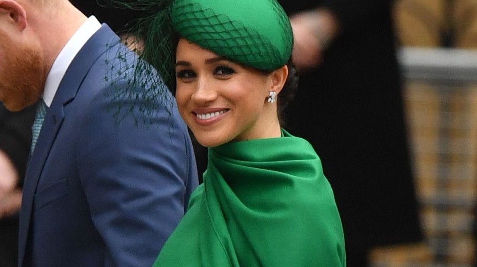 Невербальный сигнал: почему Меган Маркл часто носила зеленые наряды во дворце? Рассказываем!