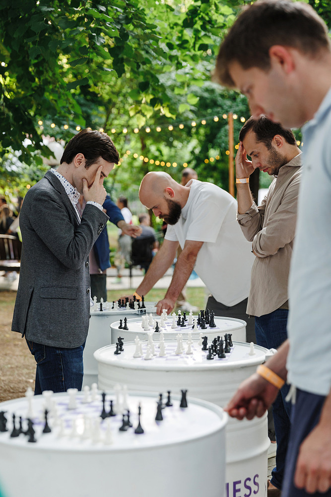 Шахматы 2023. Люди за шахматной доской друзья. Обожаю шахматы. Prague Chess Festival 2023.