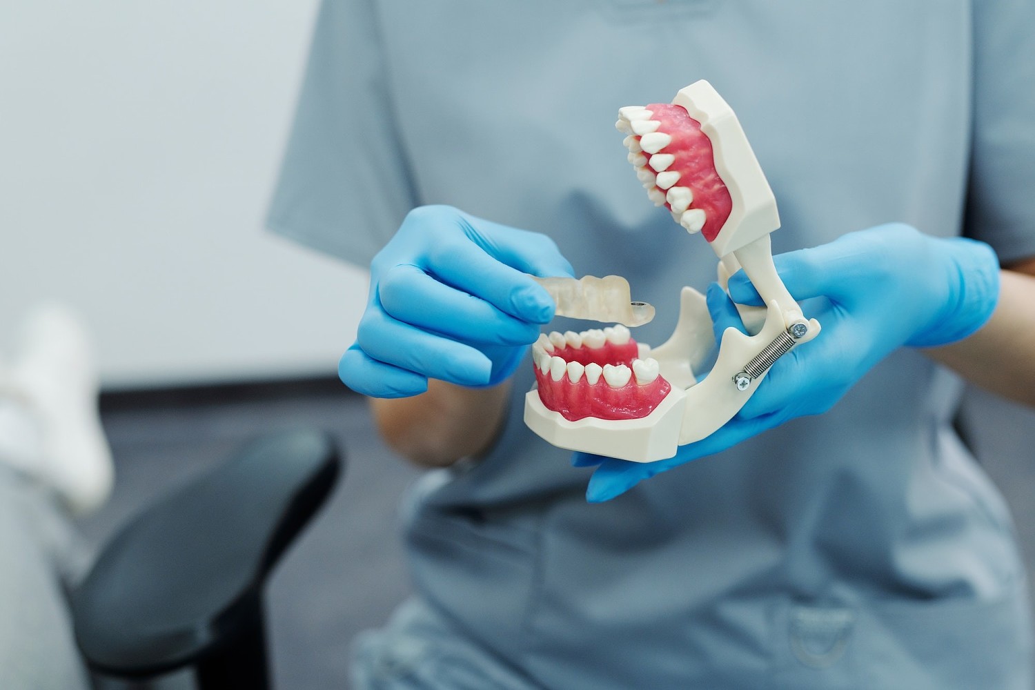 В лапах древнего дантиста: как наши предки сверлили зубы